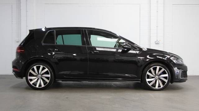 2018 Volkswagen Golf 1.4 TSI 8.7kWh GTE Advance PHEV [204] (LOVELY EXAMPLE, 8.9% APR !!)