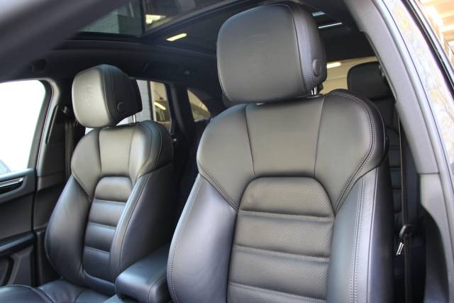 2019 Porsche Macan 3.0T V6 S 5dr Petrol PDK 4WD Euro 6 (s/s) [354] (2 OWNERS, FPSH & STUNNING, 8.9% APR !!)