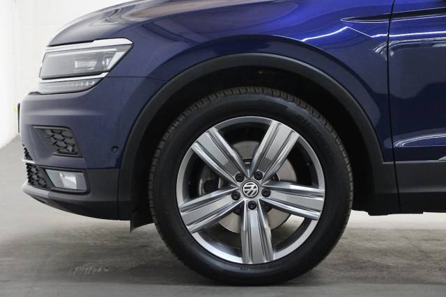 2018 Volkswagen Tiguan 2.0 TSi SEL 4Motion [180] (1 OWNER, LOW MILES, FSH & LOVELY !!)