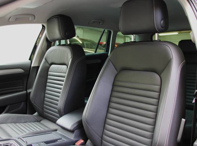 2022 Volkswagen Passat 1.4 TSI 13kWh GTE Advance Estate PHEV [218] (LOVELY FSH EXAMPLE, 8.9% APR !!)