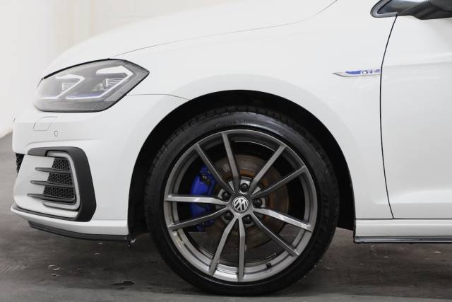 2018 Volkswagen Golf 1.4 TSI 8.7kWh GTE Advance PHEV [204] (FINANCE FROM 8.9% APR !!)