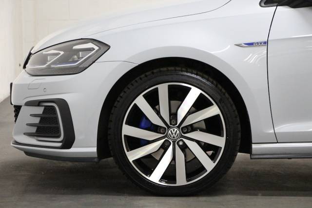 2018 Volkswagen Golf 1.4 TSI 8.7kWh GTE Advance PHEV [204] (FINANCE FROM 8.9% APR !!)