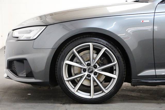 2019 Audi A4 Avant 2.0 T FSi 40 Black Edition Estate [190] (GREAT SPEC, FSH, 8.9% APR !!)