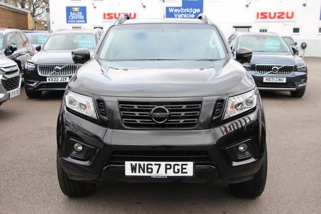 Nissan Navara 2.3 dCi Tekna Pickup Double Cab 4dr Diesel Auto 4WD Euro 6 (190 ps) Pick Up Diesel Jet Black