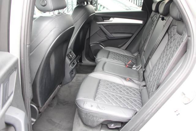 2022 Audi Q5 2.0 TFSIe 55 Quattro Competition PHEV 17.9kWh [367] (1 OWNER, FSH, STUNNING !!)