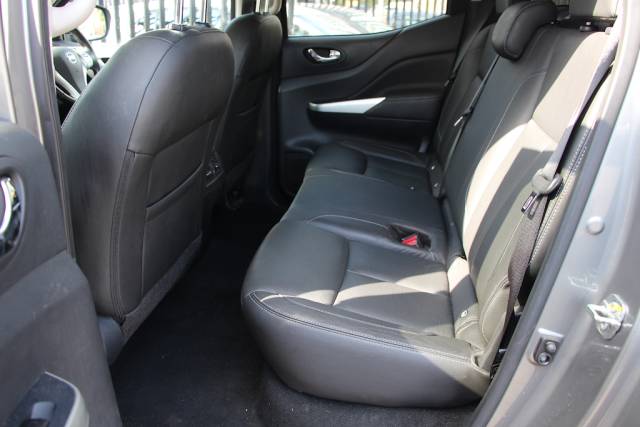 2021 Nissan Navara 2.3 dCi Tekna Double Cab 4WD [190] (FSH, FINANCE FROM 8.9% APR !!)