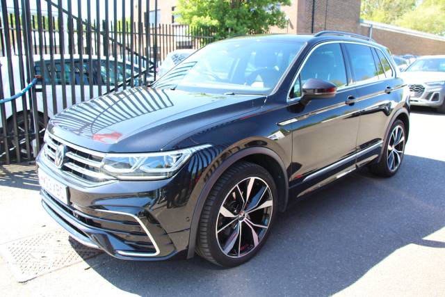 2023 Volkswagen Tiguan 1.5 TSi R-Line [150] (STUNNING, FINANCE FROM 8.9% APR, PCP & HP !!)