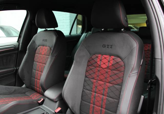 2019 Volkswagen Golf 2.0 TSi GTi TCR [290] (GREAT CAR, FINANCE FROM 8.9% APR !!)