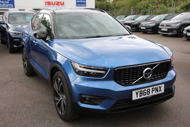 2018 Volvo XC40 2.0 T5 R-Design AWD [247] (STUNNING FSH EXAMPLE, FROM 8.9% APR !!)