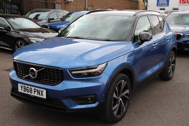 2018 Volvo XC40 2.0 T5 R-Design AWD [247] (STUNNING FSH EXAMPLE, FROM 8.9% APR !!)