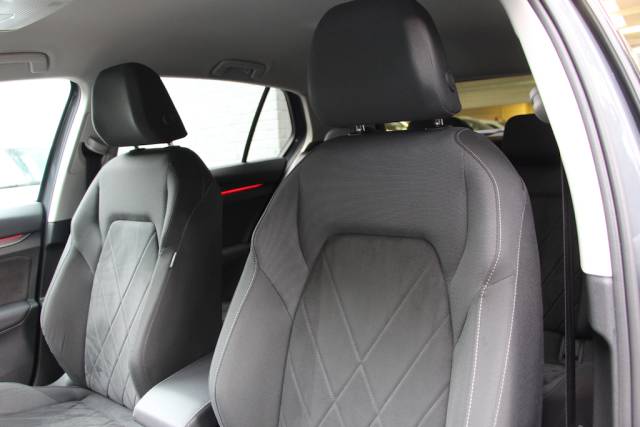 2022 Volkswagen Golf 1.4 TSi 13kWh Style 5dr PHEV [204] (FINANCE FROM 8.9% APR, PCP & HP !!)