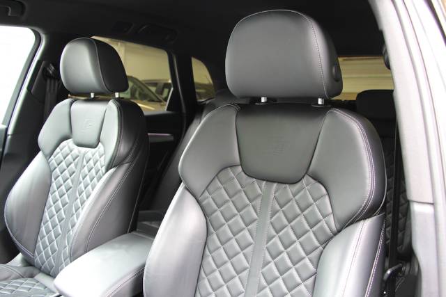 2021 Audi Q5 2.0 TFSIe 50 Quattro S line PHEV 17.9kWh [299] (BIG SPEC, FSH, 8.9% APR !!)