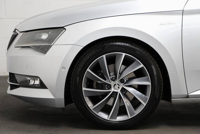 2017 Skoda Superb 2.0 Tdi Laurin & Klement Hatchback 5dr [150] (FINANCE AVAILABLE !!)