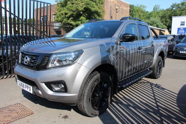2018 Nissan Navara 2.3 dCi N-Guard Double Cab 4WD [190] (FSH, FINANCE FROM 8.9% APR !!)