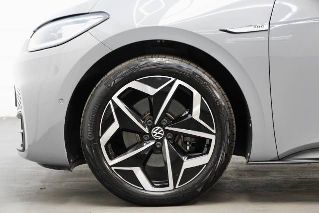 2023 Volkswagen ID.3 Pro Performance 58kWh Family [204] (FINANCE FROM 8.9% APR, PCP & HP !!)