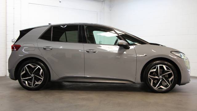 2023 Volkswagen ID.3 Pro Performance 58kWh Family [204] (FINANCE FROM 8.9% APR, PCP & HP !!)