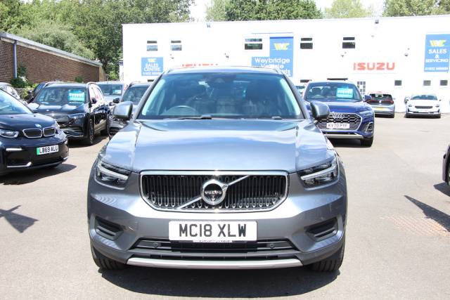Volvo XC40 2.0 T4 Momentum AWD [190] (FANTASTIC EXAMPLE, FINANCE FROM 8.9% APR !!) SUV Petrol Osmium Grey