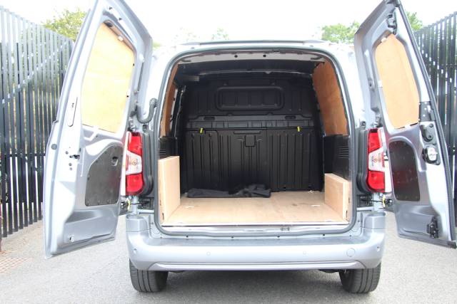 2024 Citroen Berlingo 1.5 BlueHDI 1000 Driver Edition M EAT8 SWB [130] (FINANCE FROM 8.9% APR !!)
