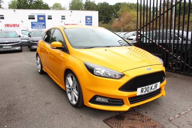 2017 Ford Focus 2.0T ST-2 ECB [250] (BEST YOU WILL SEE, SUPERB !!)
