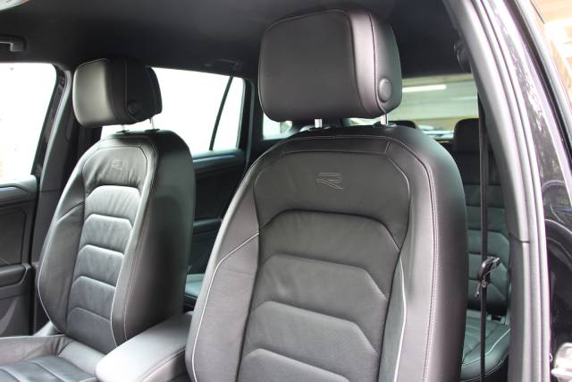2021 Volkswagen Tiguan 1.5 TSi R-Line [150] (2/O FSH, FINANCE FROM 8.9% APR, PCP & HP !!)