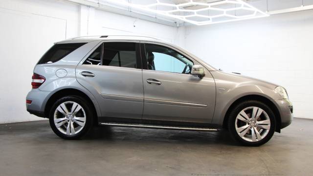 2011 Mercedes-Benz ML Class 3.0 CDI V6 BlueEfficiency Sport SUV 5dr Diesel G-Tronic 4WD Euro 5 (204 ps)