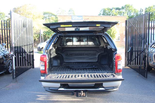 2019 Mitsubishi L200 2.3 DI-D DC Barbarian X Double Cab 4WD [150] (FSH, 7 STAMPS TO 46257 MILES !!)