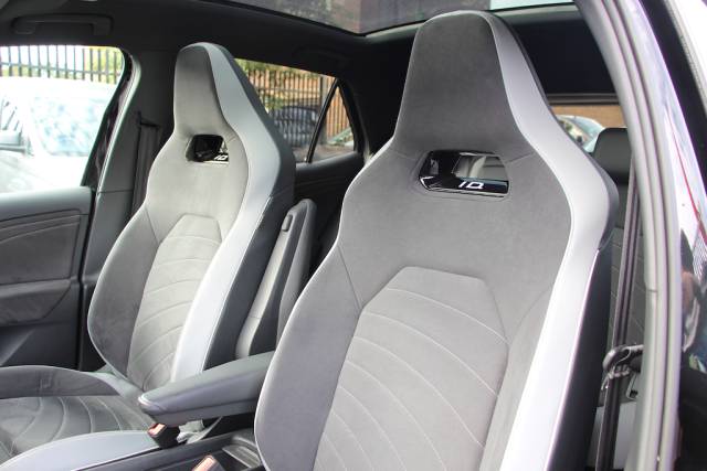 2025 Volkswagen ID.3 Pro S 77kWh (5 SEATS) Match [204] (FINANCE FROM 8.9% APR, PCP & HP !!)