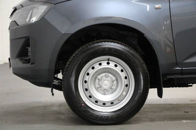2025 Isuzu D-max 1.9 TD Utility DL Double Cab 4WD [164] (EX SHOW TRUCK, STUNNING !!)