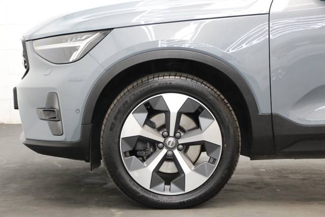 2023 Volvo XC40 2.0 B4 MHEV Ultimate Dark [197] (FINANCE FROM 8.9% APR, PCP & HP !!)
