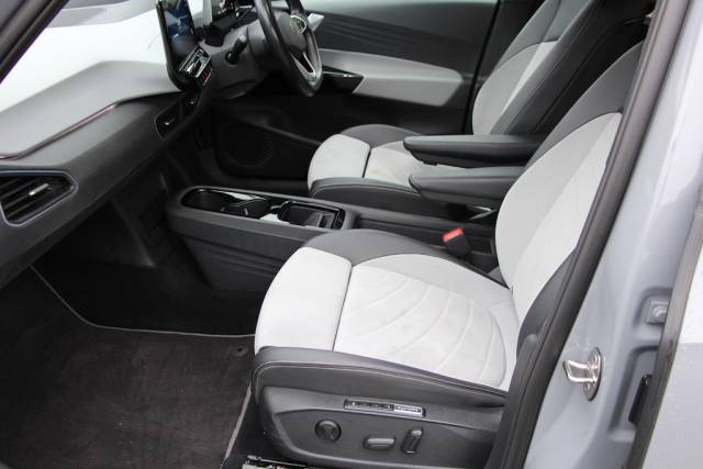 2023 Volkswagen ID.3 Pro S 77kWh Tour [204] (SUPERB EXAMPLE, FINANCE FROM 8.9% APR !!)